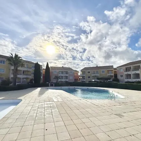 Appartement With A Terrace And A Pool In Les Issambres