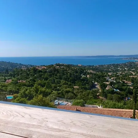 With A Terrace And A Pool In Les Issambres